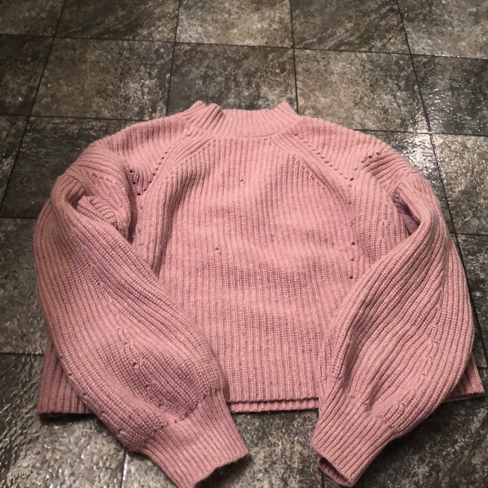 pink sweater